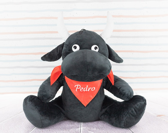toro de peluche gigante